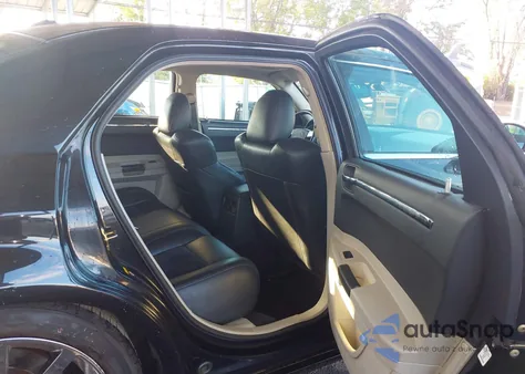 2006 Chrysler 300C Srt8 z USA, uszkodzony, nr VIN 2C3LA73W86H106336